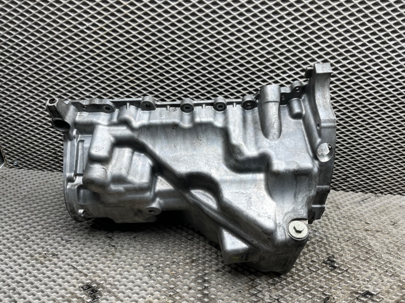 Поддон двигателя Land Rover Range Rover Sport (L494, 2017г.)