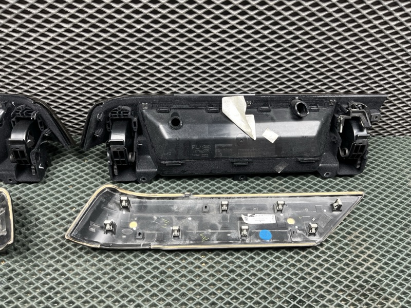Карман двери (комплект) Land Rover Range Rover (L405, 2016г.)