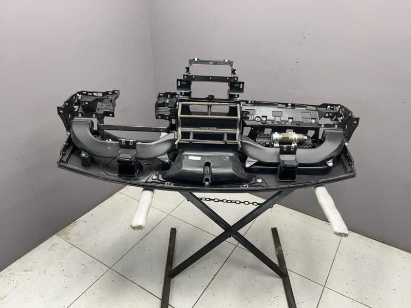 Торпедо Land Rover Discovery Sport (L550, 2016г.)
