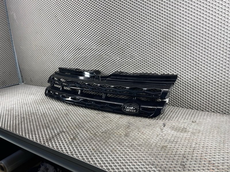 Решетка радиатора Land Rover Range Rover Evoque (L538, 2012г.)