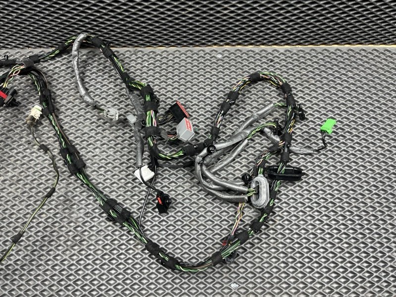 Проводка крышки багажника Land Rover Range Rover Sport (L320, 2012г.)