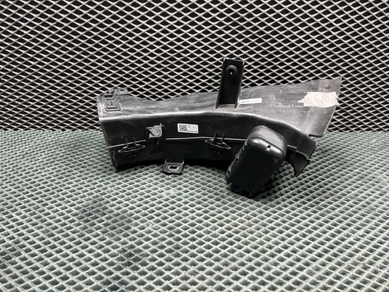 Воздуховод охлаждения тормозов Land Rover Range Rover Sport (L461, 2025г.)