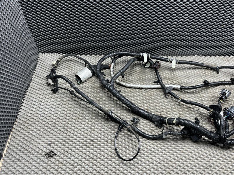 Проводка подрамника Land Rover Range Rover Sport (L494, 2020г.)