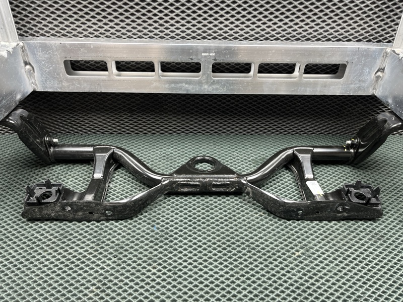 Усилитель бампера Land Rover Range Rover Sport (L461, 2025г.)