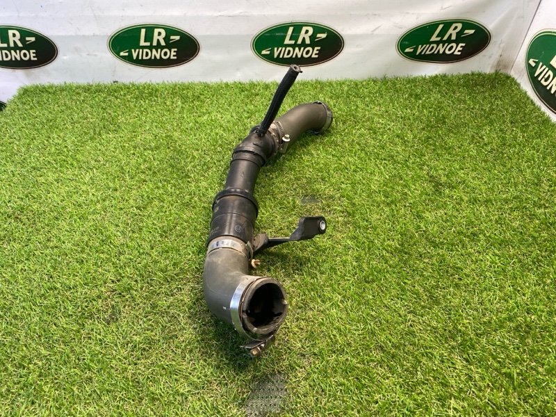 Патрубок интеркулера Land Rover Range Rover Velar (L560, 2020г.)