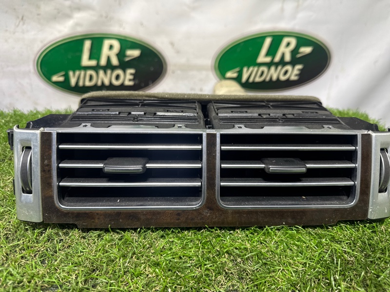 Дефлектор центр Land Rover Range Rover (L405, 2016г.)