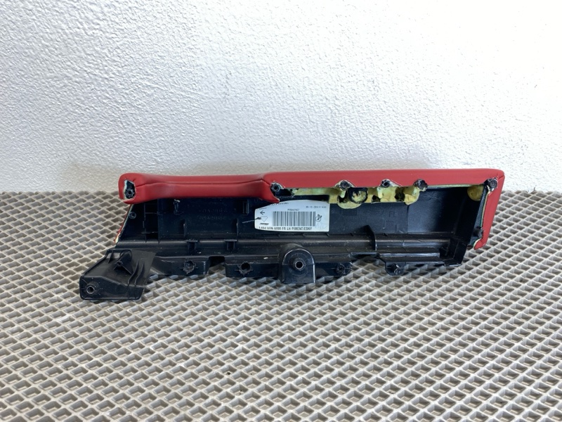 Подлокотник передней левой двери Land Rover Range Rover Sport (L494, 2022г.)