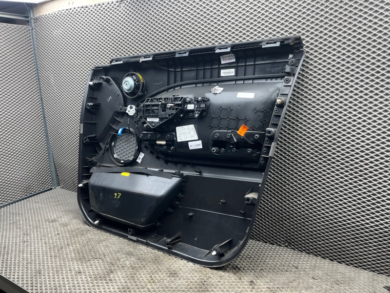 Обшивка двери Land Rover Range Rover Evoque (L538, 2017г.)