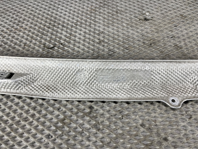 Тепловой экран Land Rover Range Rover Sport (L461, 2024г.)