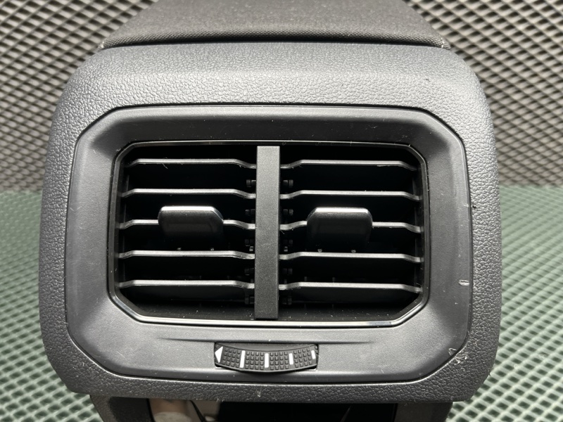 Центральный подлокотник Volkswagen Tiguan (MBQ, 2022г.)