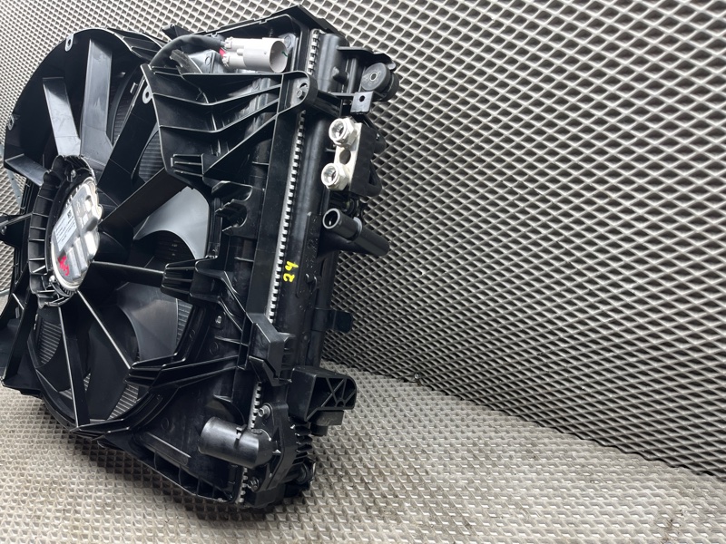 Кассета радиаторов в сборе Jeep Wrangler (JL, 2025г.)