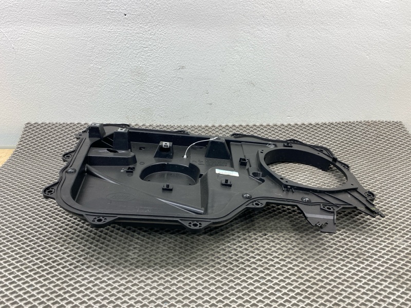 Панель двери Land Rover Range Rover (L405, 2021г.)