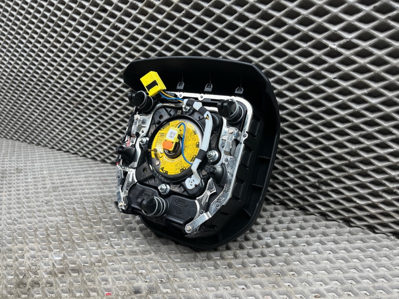 Подушка безопасности в руль Land Rover Discovery Sport (L550, 2020г.)
