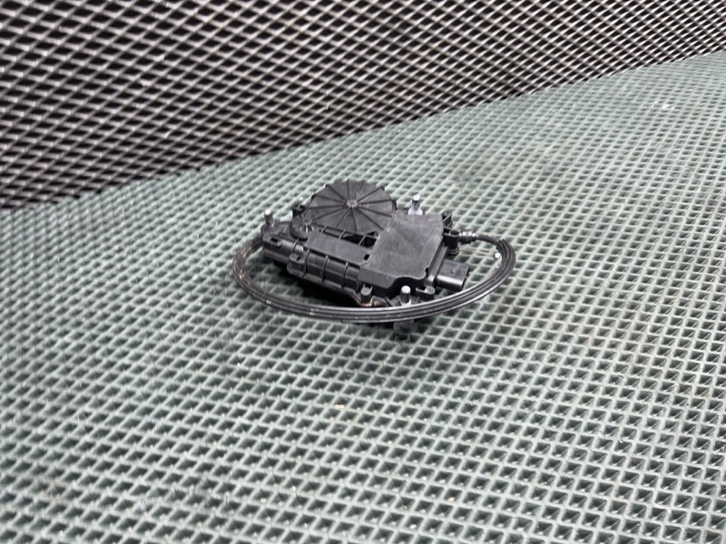 Доводчик двери Land Rover Range Rover Sport (L494, 2021г.)