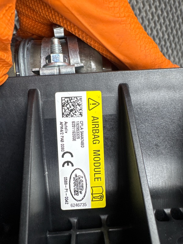 Подушка безопасности пассажира Land Rover Range Rover Sport (L494, 2020г.)