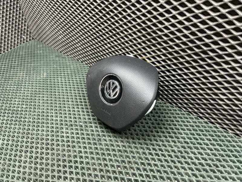 Подушка безопасности в руль Volkswagen Tiguan (MK2, 2018г.)
