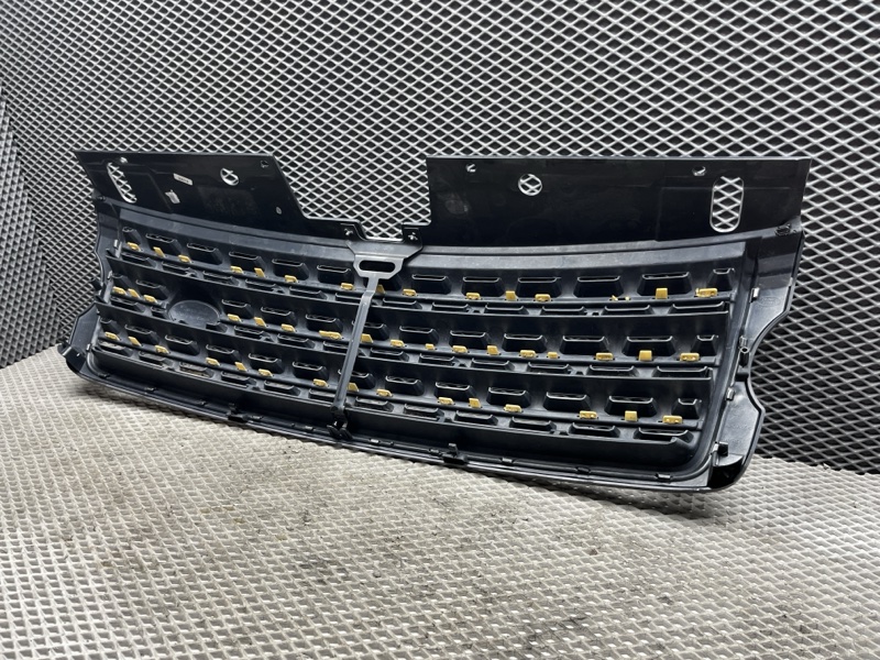 Решетка радиатора Land Rover Range Rover (L405, 2016г.)