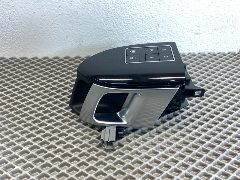 Блок памяти сидений Land Rover Range Rover Sport (L494, 2018г.)