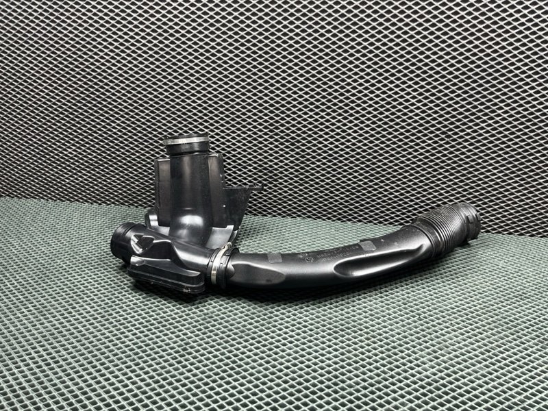 Патрубок впускной системы Land Rover Range Rover Sport (L461, 2025г.)