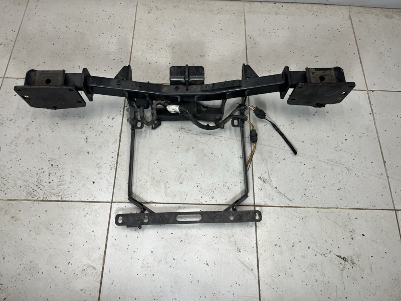 Балка фаркопа Land Rover Range Rover Sport (L494, 2015г.)