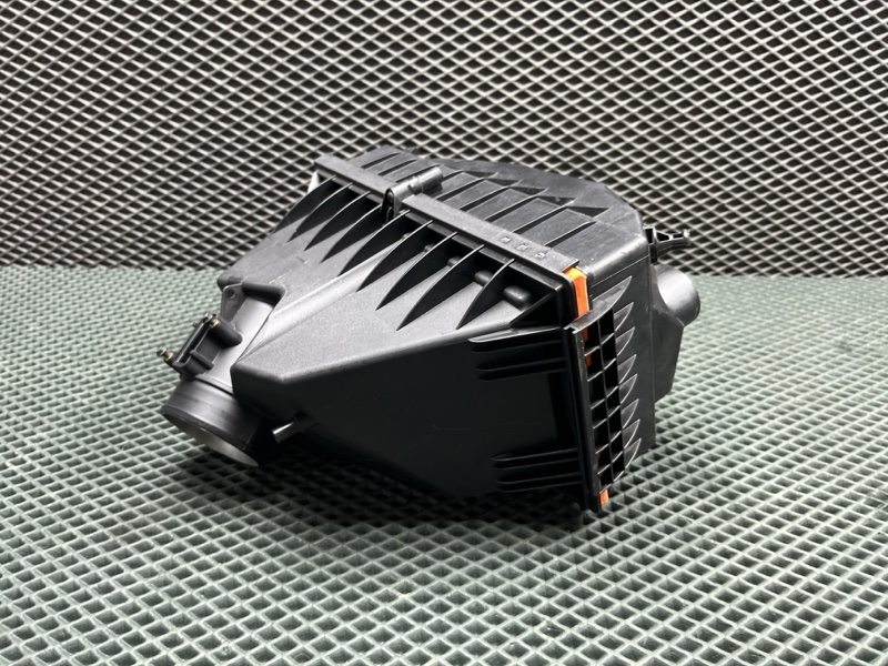 Корпус воздушного фильтра Land Rover Range Rover Sport (L461, 2025г.)