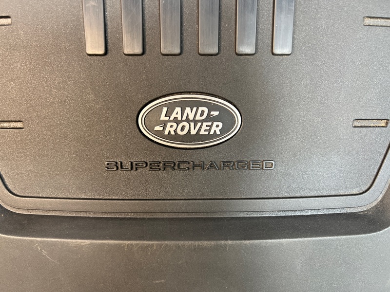 Декоративная крышка двигателя Land Rover Range Rover Velar (L560, 2018г.)