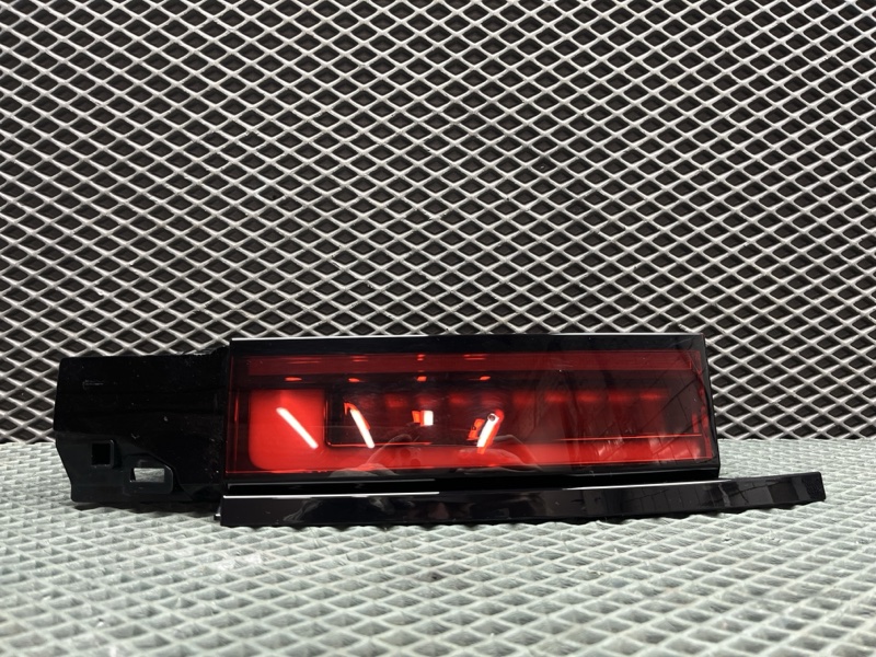 Фонарь Land Rover Range Rover Sport (L461, 2025г.)