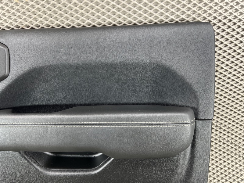 Обшивка двери Jeep Wrangler (JL, 2019г.)