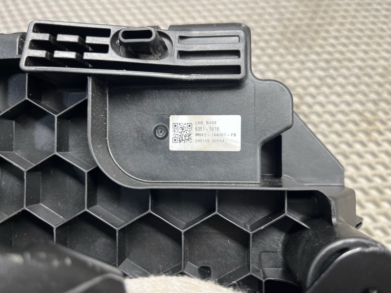 Блок предохранителей Land Rover Range Rover Sport (L461, 2024г.)