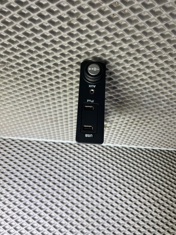 Разъем AUX / USB Land Rover Range Rover Evoque (L538, 2013г.)
