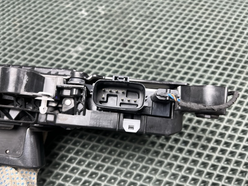 Ручка двери Land Rover Range Rover Sport (L461, 2025г.)