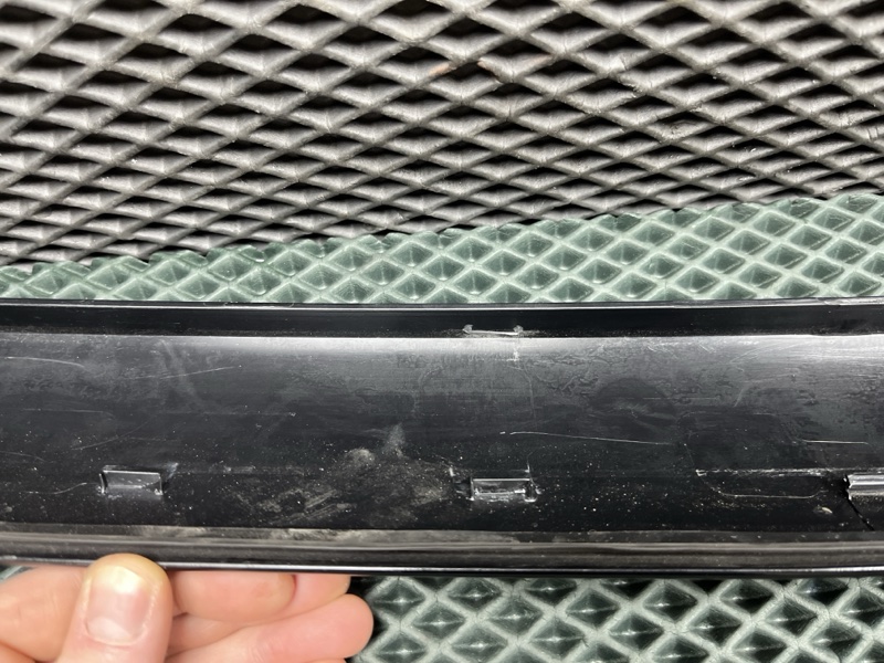 Накладка стойки лобового стекла Land Rover Range Rover Sport (L461, 2025г.)