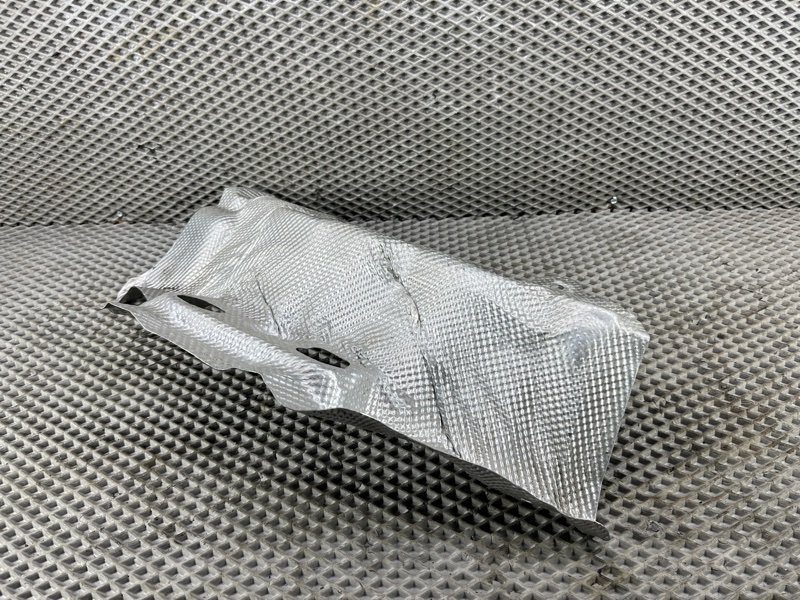 Тепловой экран Land Rover Range Rover Sport (L461, 2024г.)