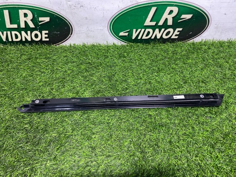Декоративная накладка двери Range Rover Sport 3 (L461, 2023г.)