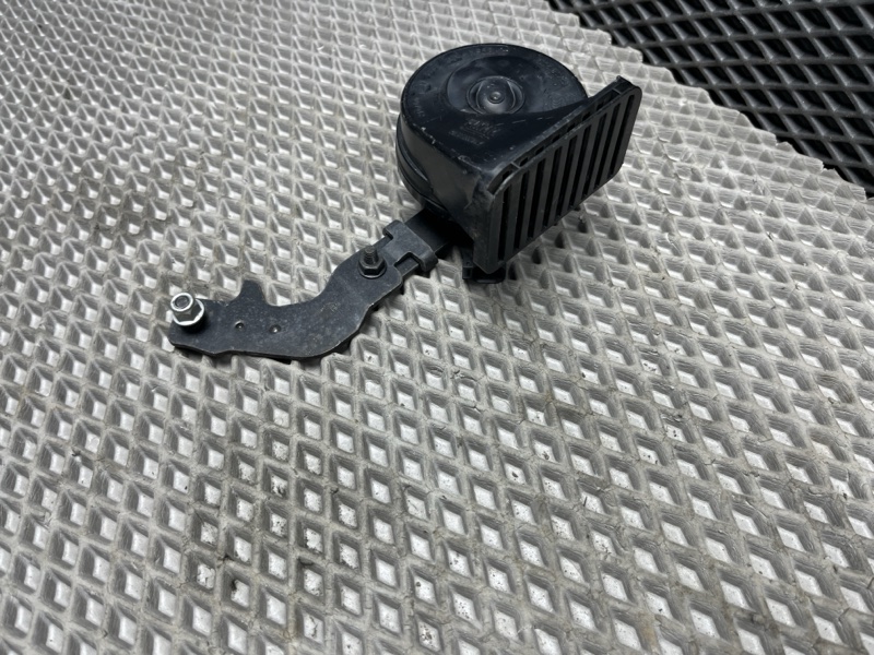 Звуковой сигнал Land Rover Range Rover Velar (L560, 2020г.)