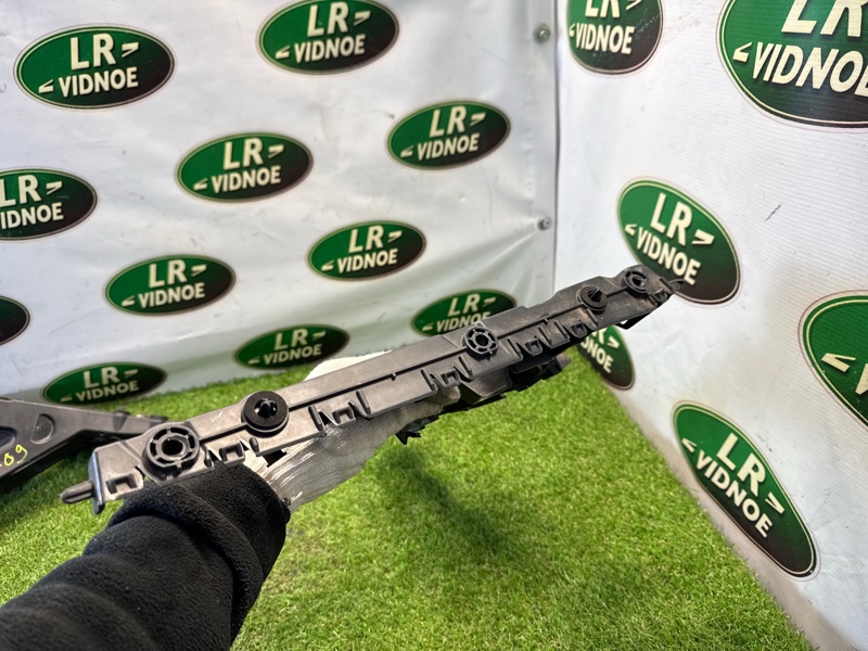 Кронштейн бампера Land Rover Range Rover Velar (L560, 2020г.)