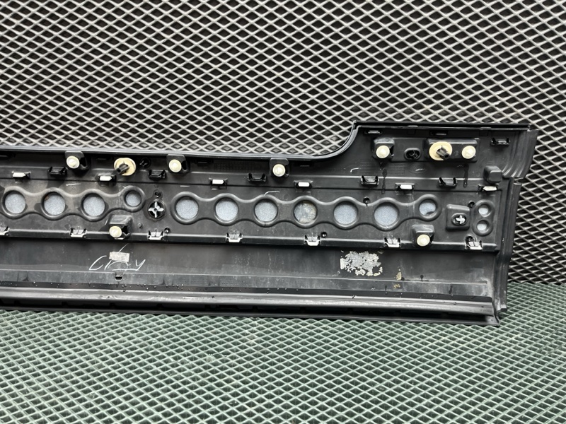 Молдинг двери Land Rover Range Rover (L405, 2016г.)