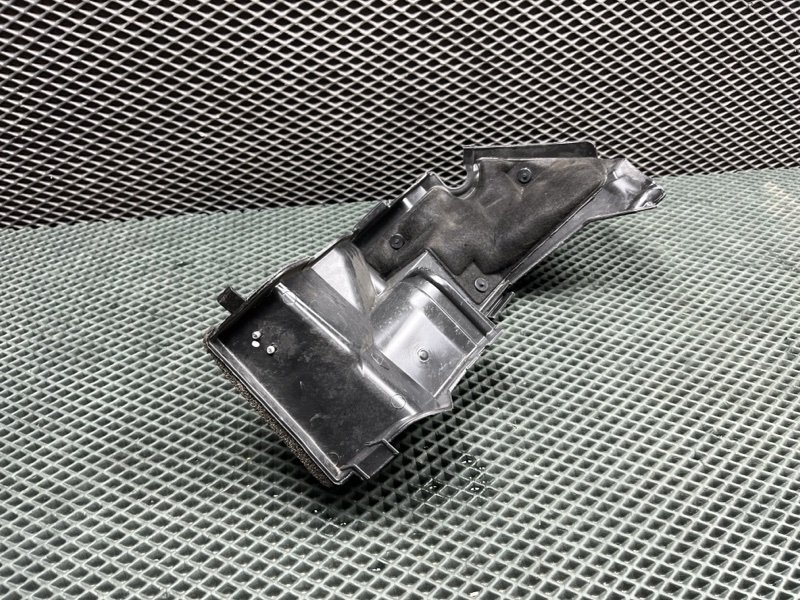 Пластик моторного отсека Land Rover Range Rover Sport (L461, 2025г.)