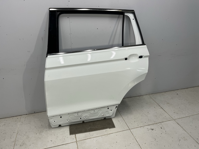 Дверь Volkswagen Tiguan (MBQ, 2023г.)