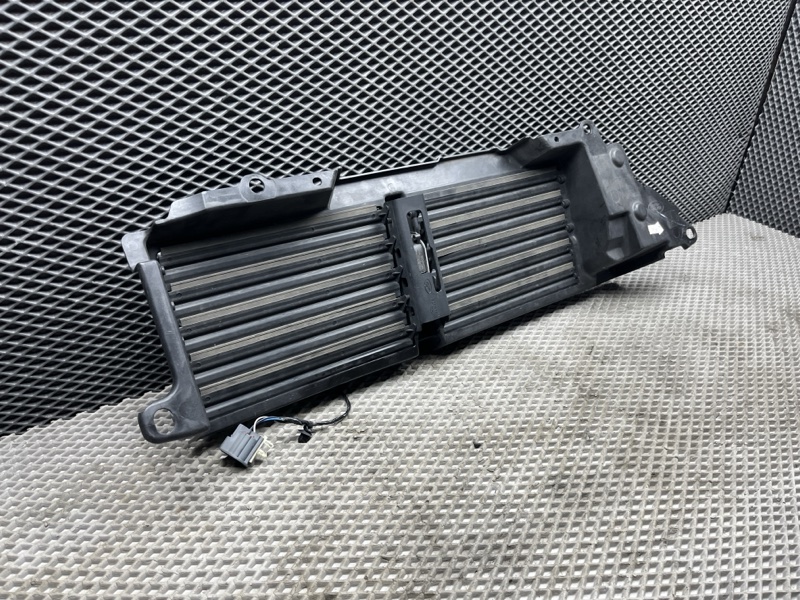 Дефлектор радиатора жалюзи Land Rover Range Rover (L405, 2019г.)