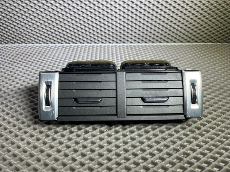 Дефлектор обдува салона центральный Land Rover Range Rover Evoque (L538, 2013г.)