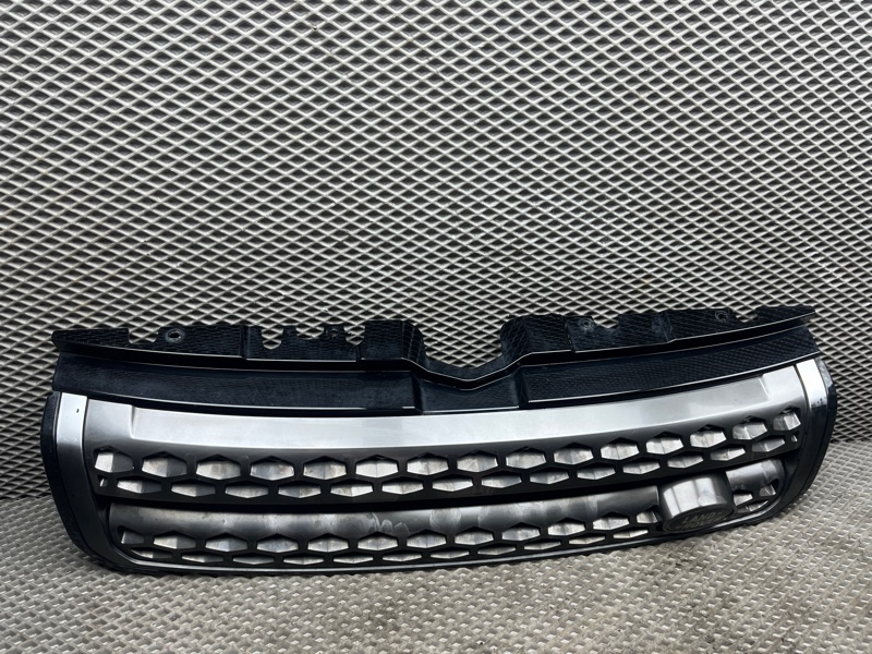 Решетка радиатора Land Rover Range Rover Evoque (L538, 2017г.)