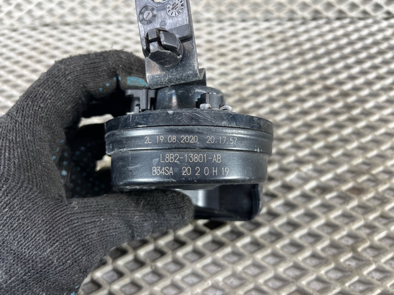 Звуковой сигнал Land Rover Defender (L663, 2020г.)