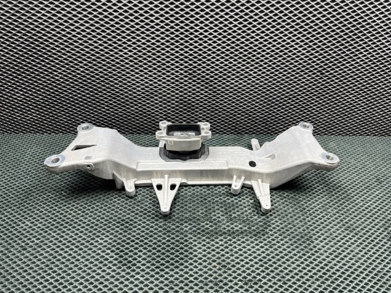 Кронштейн АКПП Land Rover Range Rover Sport (L461, 2025г.)