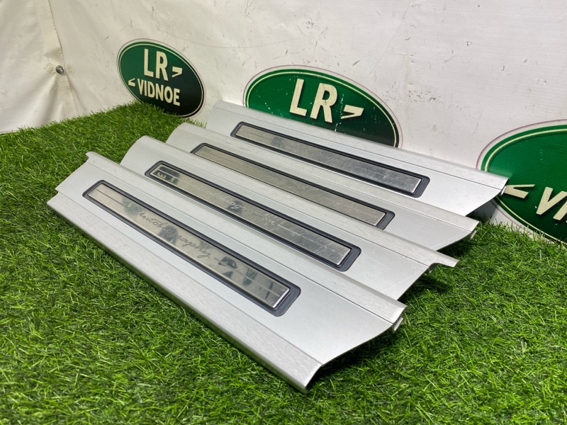 Накладка на порог с подсветкой (комплект) Range Rover Long (L405, 2018г.)