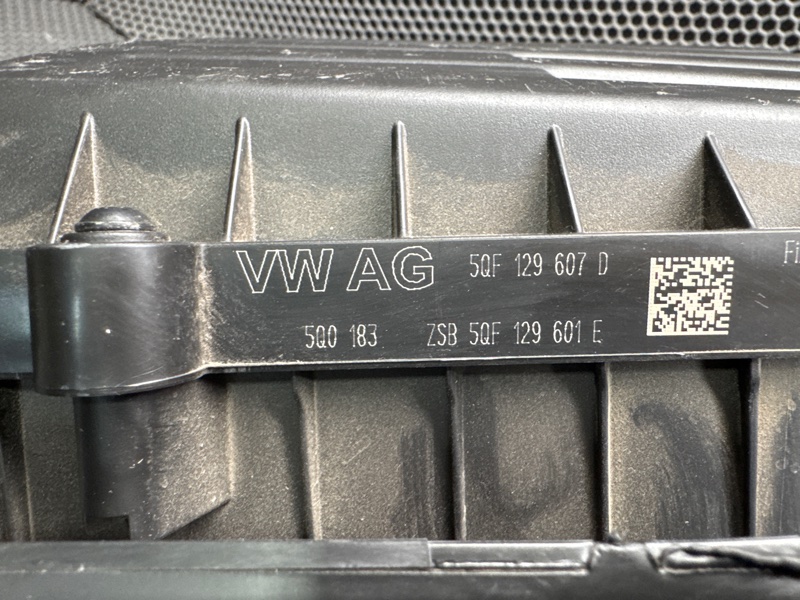 Корпус воздушного фильтра Volkswagen Tiguan (MBQ, 2023г.)