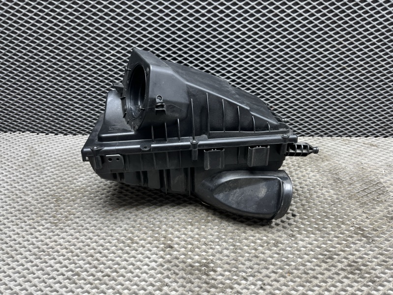 Корпус воздушногo фильтра Land Rover Range Rover (L405, 2019г.)