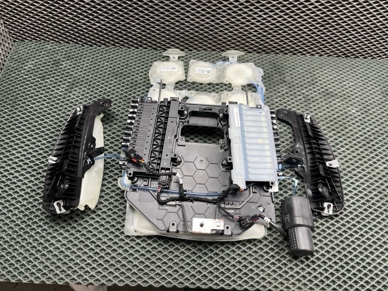 Поясничная опора блок массажа сиденья Land Rover Range Rover (L405, 2019г.)