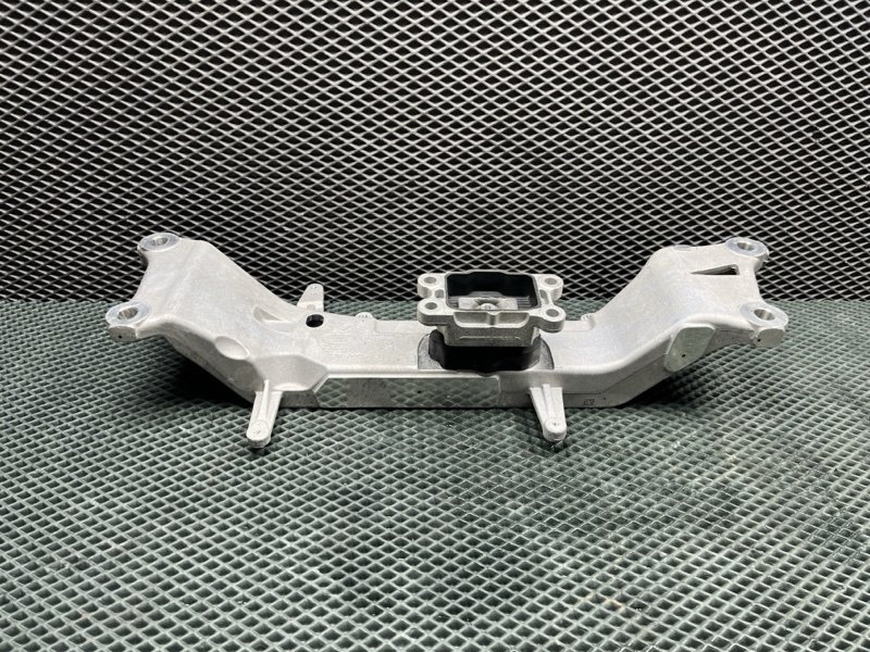 Кронштейн АКПП Land Rover Range Rover Sport (L461, 2025г.)