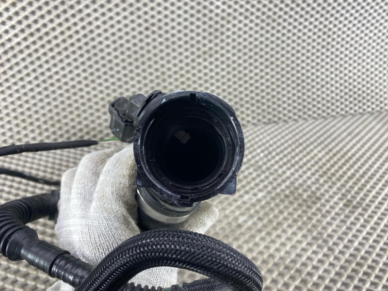 Патрубок системы охлаждения Land Rover Range Rover Sport (L461, 2024г.)